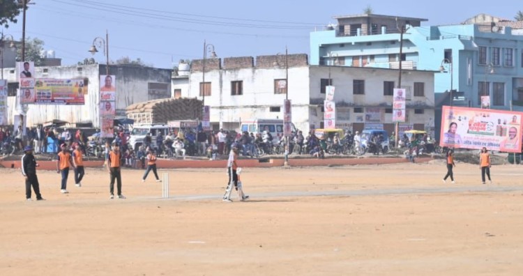 विधायक खेल महाकुंभ: वाराणसी ने 18 रन से जीता&nbsp;मैच